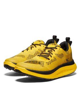 KEEN Wk400 Walking Shoes in Yellow/Black